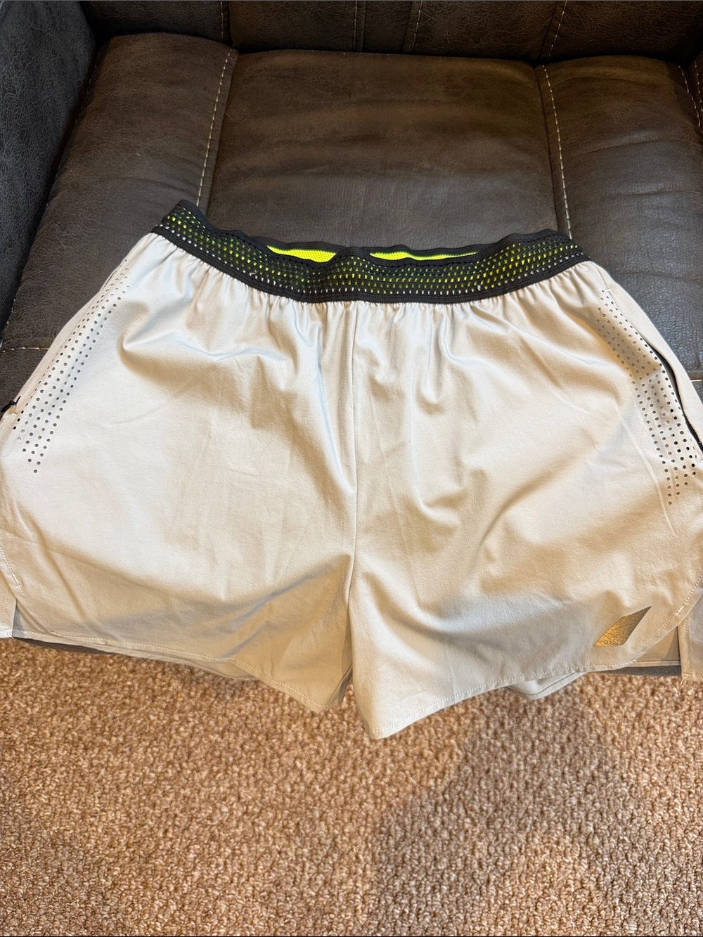 Men’s 3” unlined running shorts